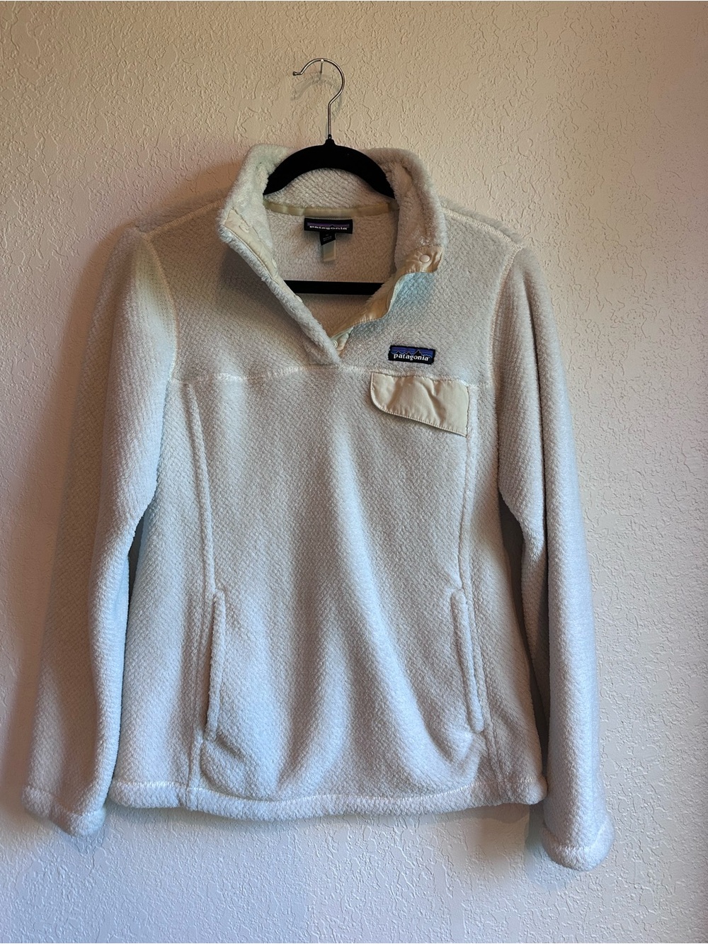 Patagonia Women's Cream Fleece Snap-Top Pullover